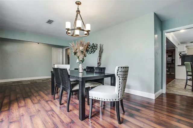 $2,800 | 2906 Sharpview Lane, Dallas, TX 75228