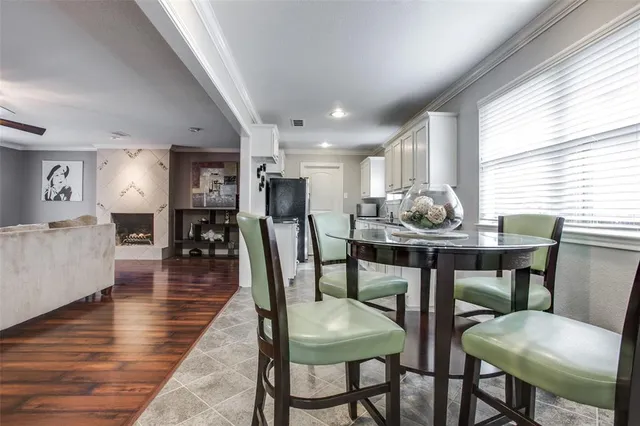 $2,800 | 2906 Sharpview Lane, Dallas, TX 75228