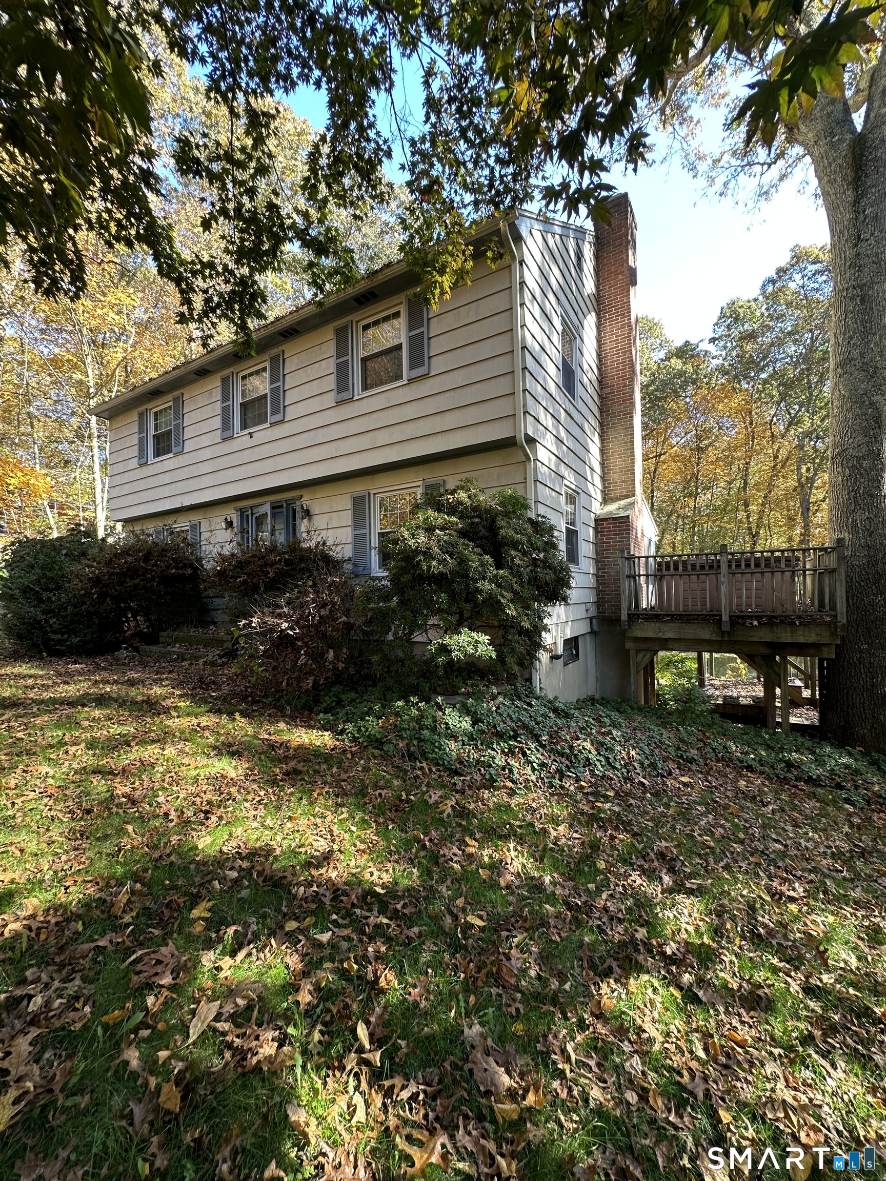 26 South Glenwoods Road Ledyard, CT 06335 - Photo 12 of 12 a front view of a house with garden