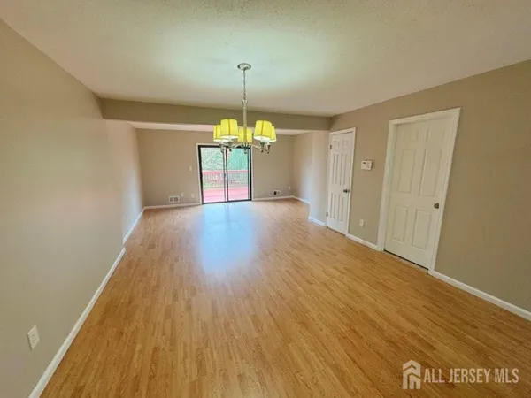 $429,900 | 54 Parsler Place, Fords, NJ 08863