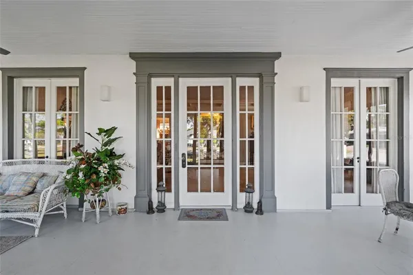 $975,000 | 3235 Avocado Drive, Fort Myers, FL 33901