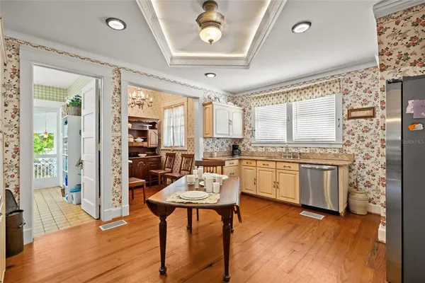 $975,000 | 3235 Avocado Drive, Fort Myers, FL 33901