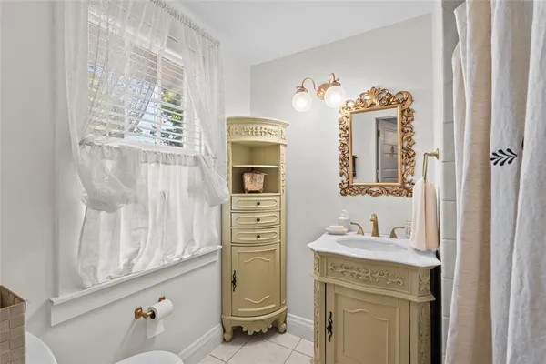 $975,000 | 3235 Avocado Drive, Fort Myers, FL 33901