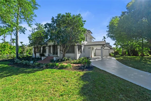 $975,000 | 3235 Avocado Drive, Fort Myers, FL 33901