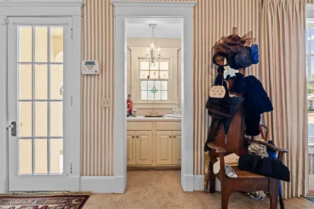 $995,000 | 3235 Avocado Drive, Fort Myers, FL 33901