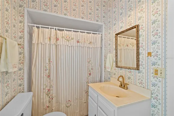 $975,000 | 3235 Avocado Drive, Fort Myers, FL 33901