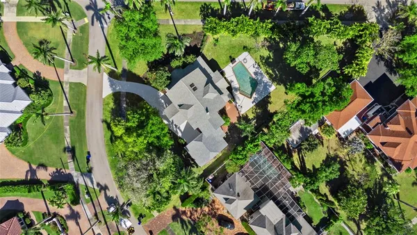 $975,000 | 3235 Avocado Drive, Fort Myers, FL 33901