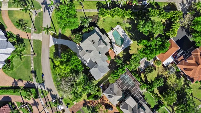 $995,000 | 3235 Avocado Drive, Fort Myers, FL 33901