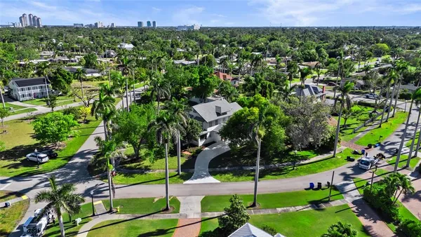 $975,000 | 3235 Avocado Drive, Fort Myers, FL 33901