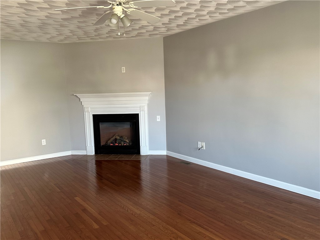 149 Cheshire Drive Cranston, RI 02921 - Photo 14 of 35