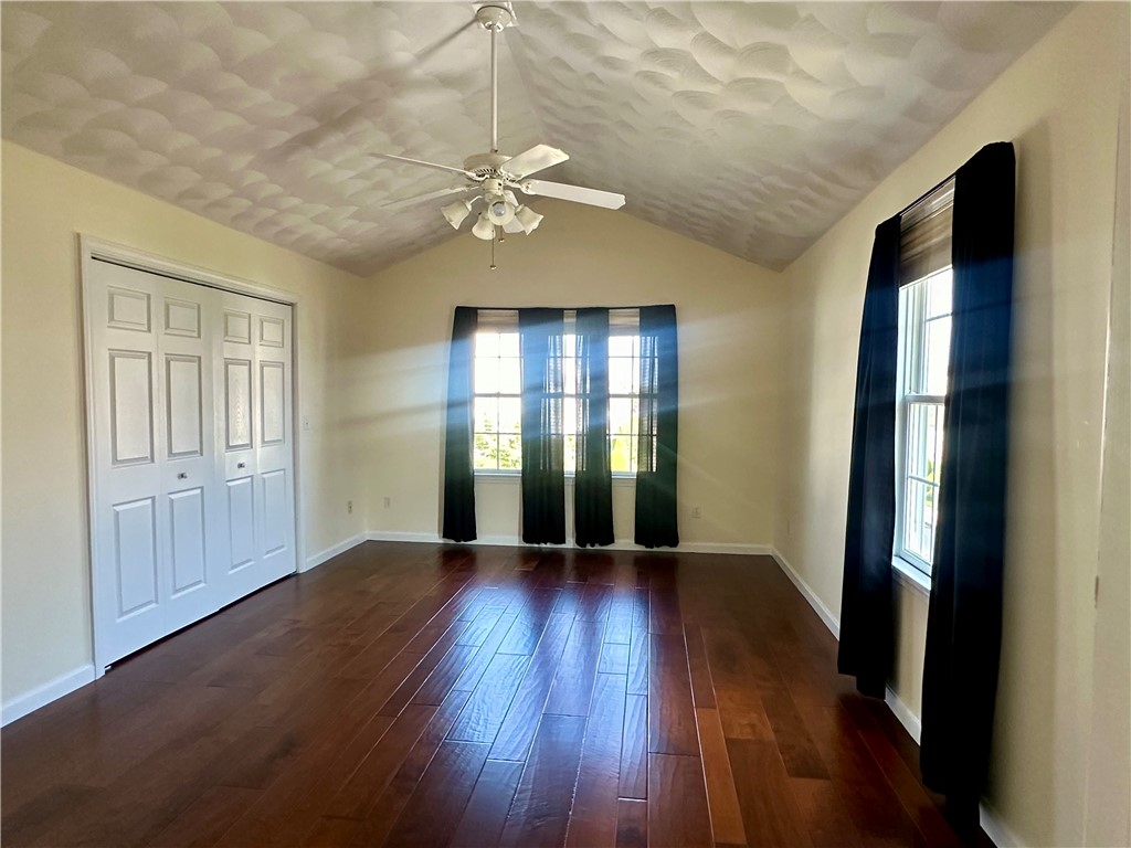 149 Cheshire Drive Cranston, RI 02921 - Photo 24 of 35