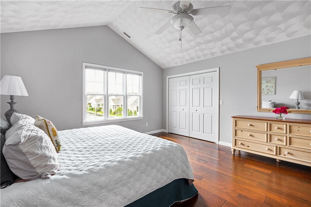 149 Cheshire Drive Cranston, RI 02921 - Photo 8 of 35