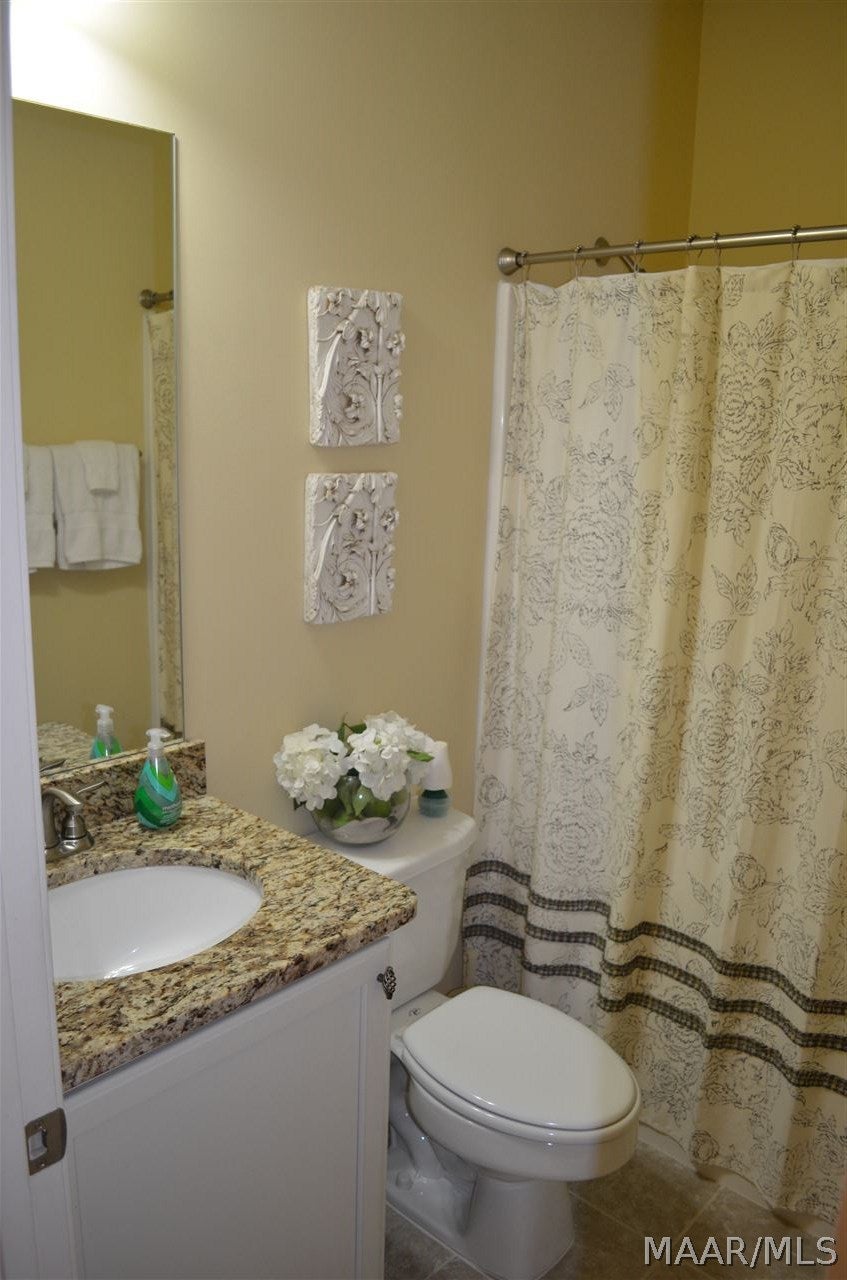 109 High Pt Road Newton, AL 36352 - Photo 20 of 36 Bathroom