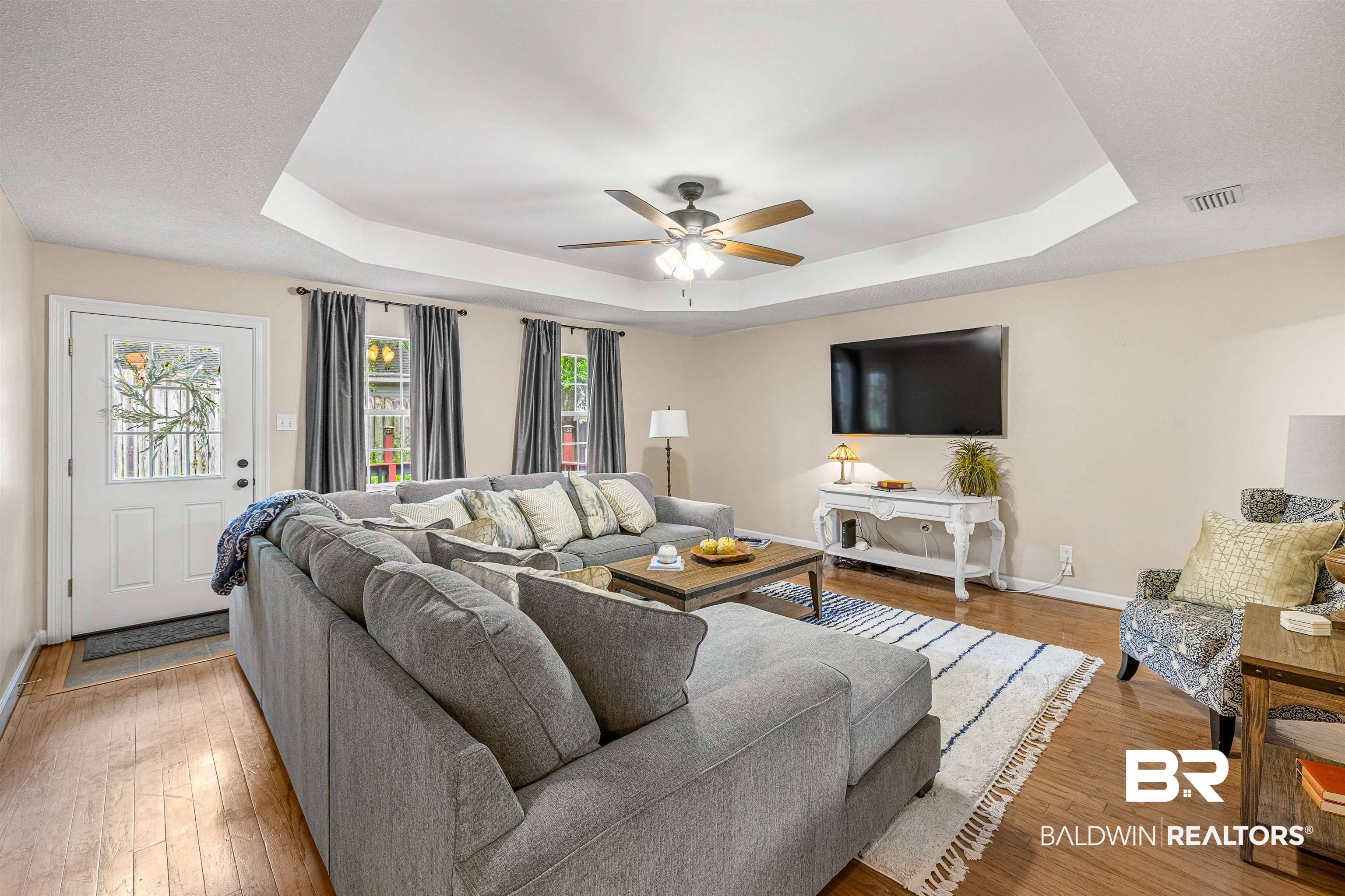 349 Ridgewood Drive Daphne, AL 36526 - Photo 12 of 35 Tray Ceiling