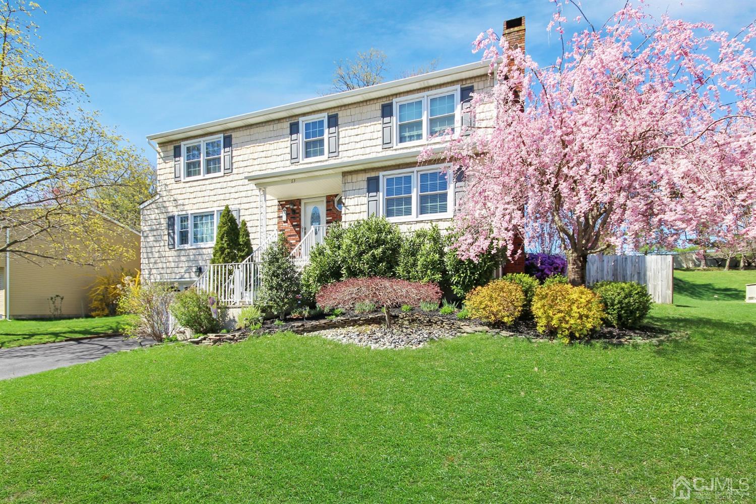 63 Overhill Road East Brunswick, NJ 08816 - Photo 2 of 34 Gallery Image 2