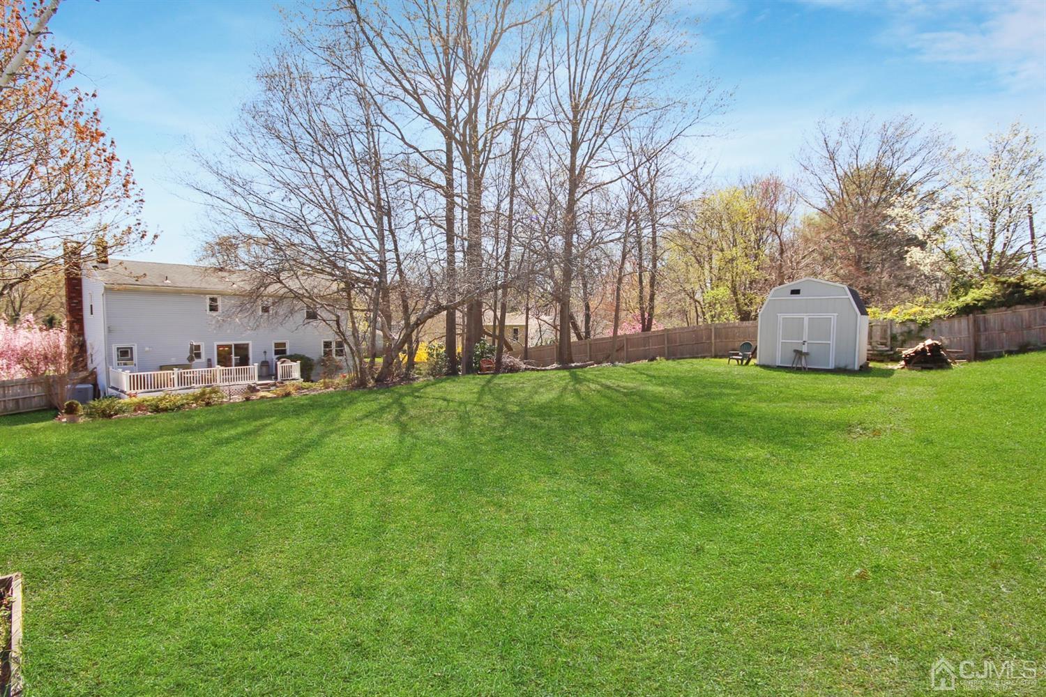 63 Overhill Road East Brunswick, NJ 08816 - Photo 32 of 34 Gallery Image 32