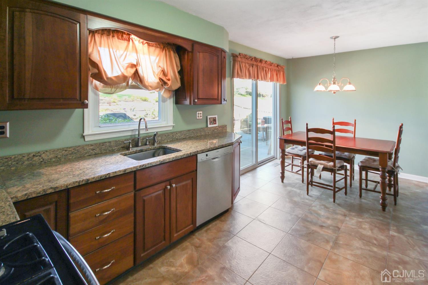 63 Overhill Road East Brunswick, NJ 08816 - Photo 8 of 34 Gallery Image 8