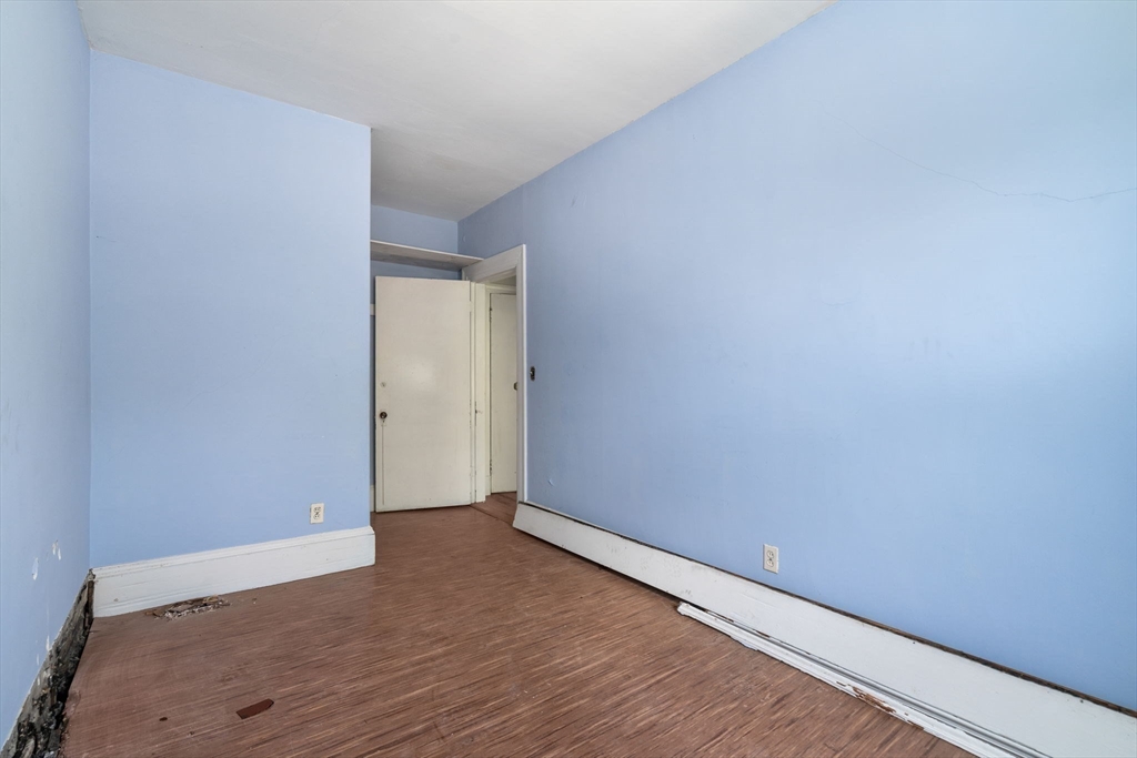 1495 Beacon Street, Unit 3 Brookline, MA 02446 - Photo 10 of 27 a view of an empty room