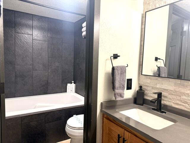 150 Ridgeview Street, Unit 221 Brian Head, UT 84719 - Photo 15 of 31 Remodeled bathroom