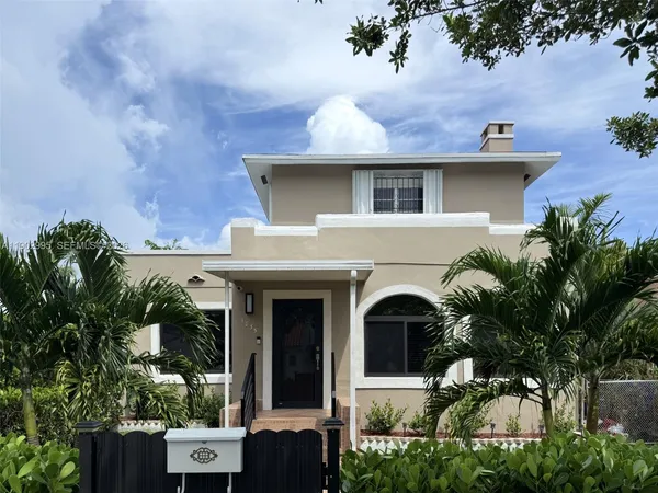 $1,100,000 | 1835 Southwest 10th Street, Miami, FL 33135