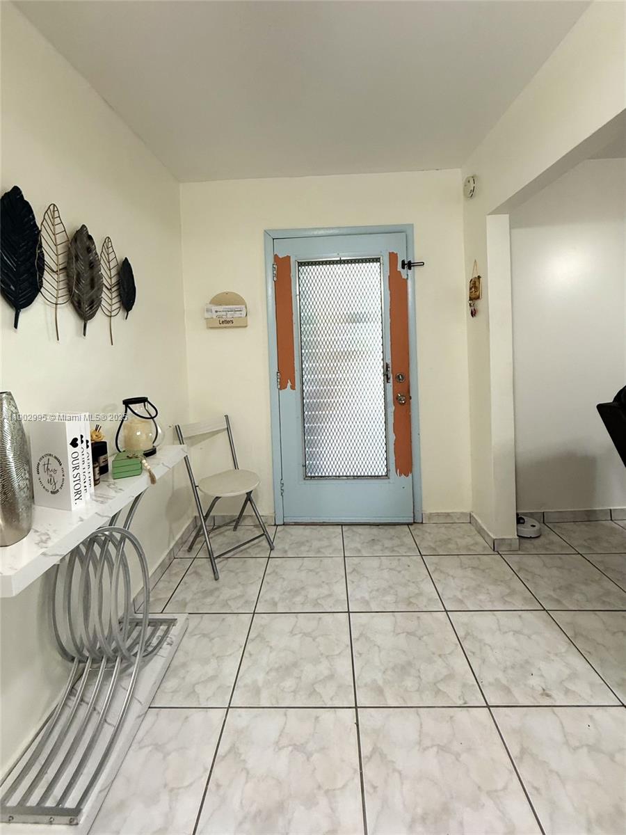 1835 Southwest 10th Street Miami, FL 33135 - Photo 34 of 50 a view of a livingroom with furniture