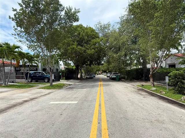 $1,200,000 | 1835 Southwest 10th Street, Miami, FL 33135