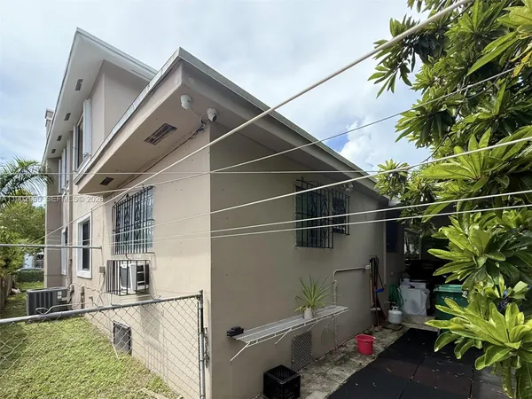 $1,100,000 | 1835 Southwest 10th Street, Miami, FL 33135