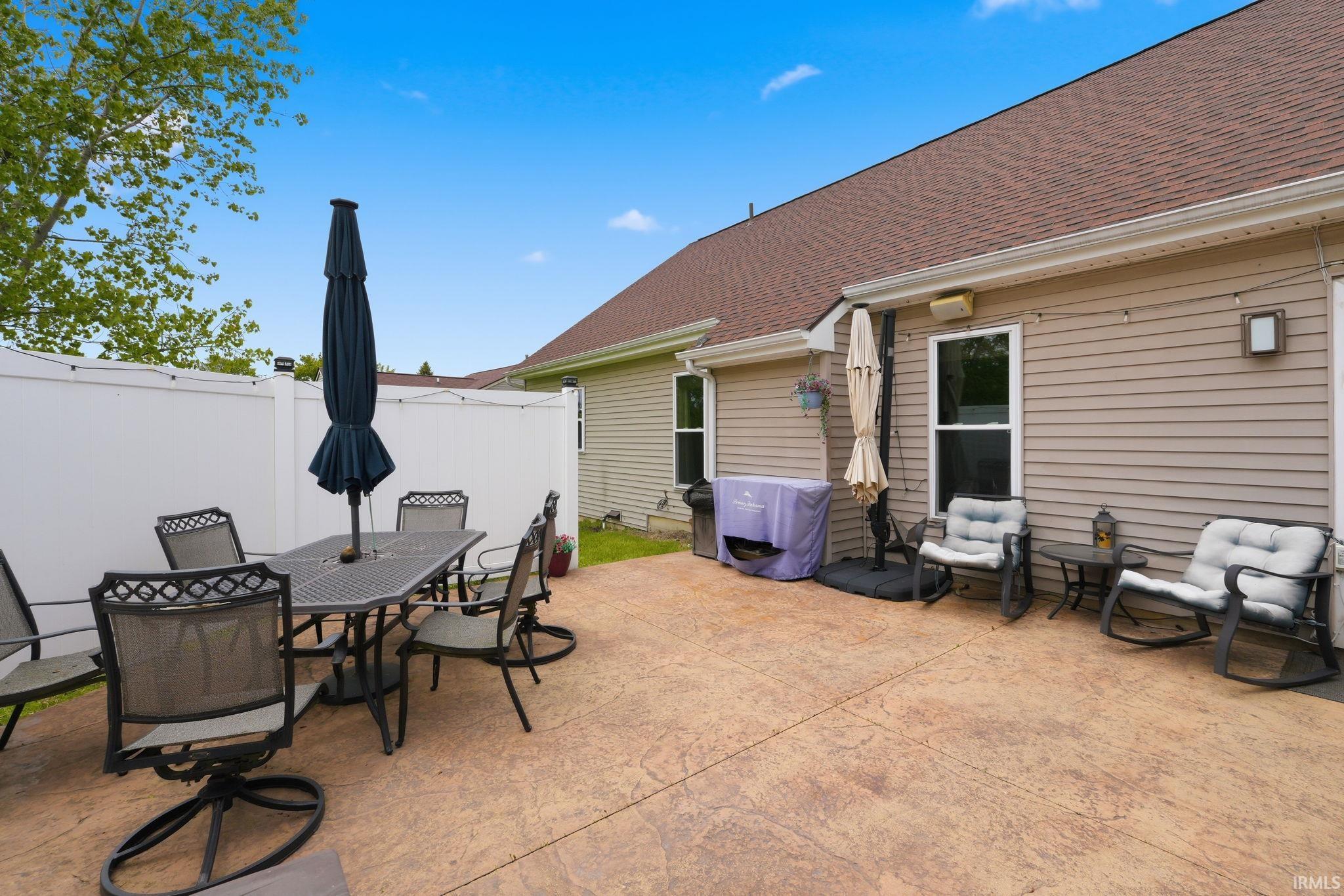 14523 Firethorne Path Fort Wayne, IN 46814 - Photo 34 of 41