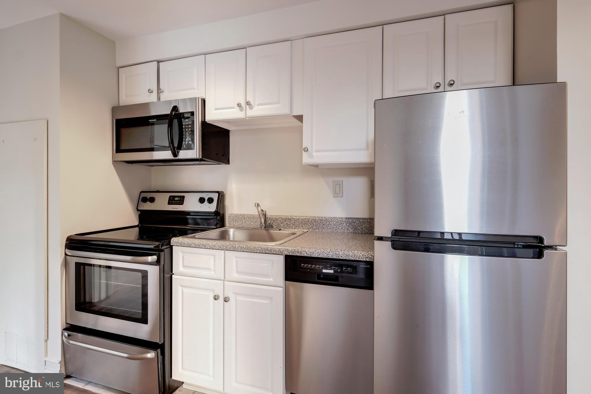 1700 Walnut Street, Unit 5H Philadelphia, PA 19103 - Photo 10 of 25