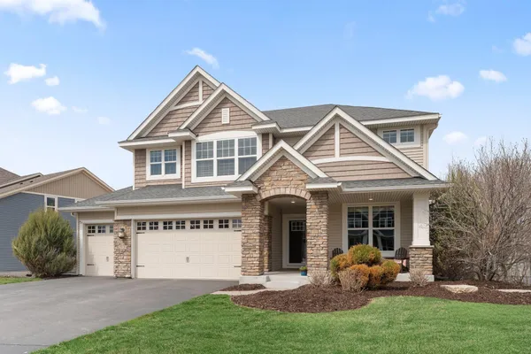 $900,000 | 2920 White Pine Way, Stillwater, MN 55082