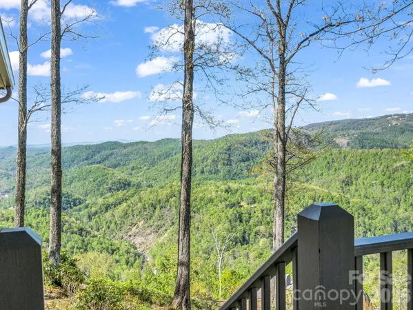 $1,175,000 | 200 Granite Bridge Court, Black Mountain, NC 28711