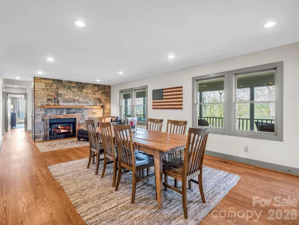 $1,175,000 | 200 Granite Bridge Court, Black Mountain, NC 28711