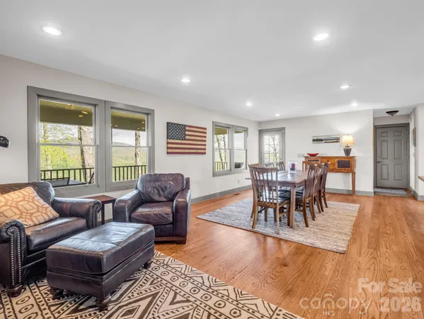 $1,175,000 | 200 Granite Bridge Court, Black Mountain, NC 28711