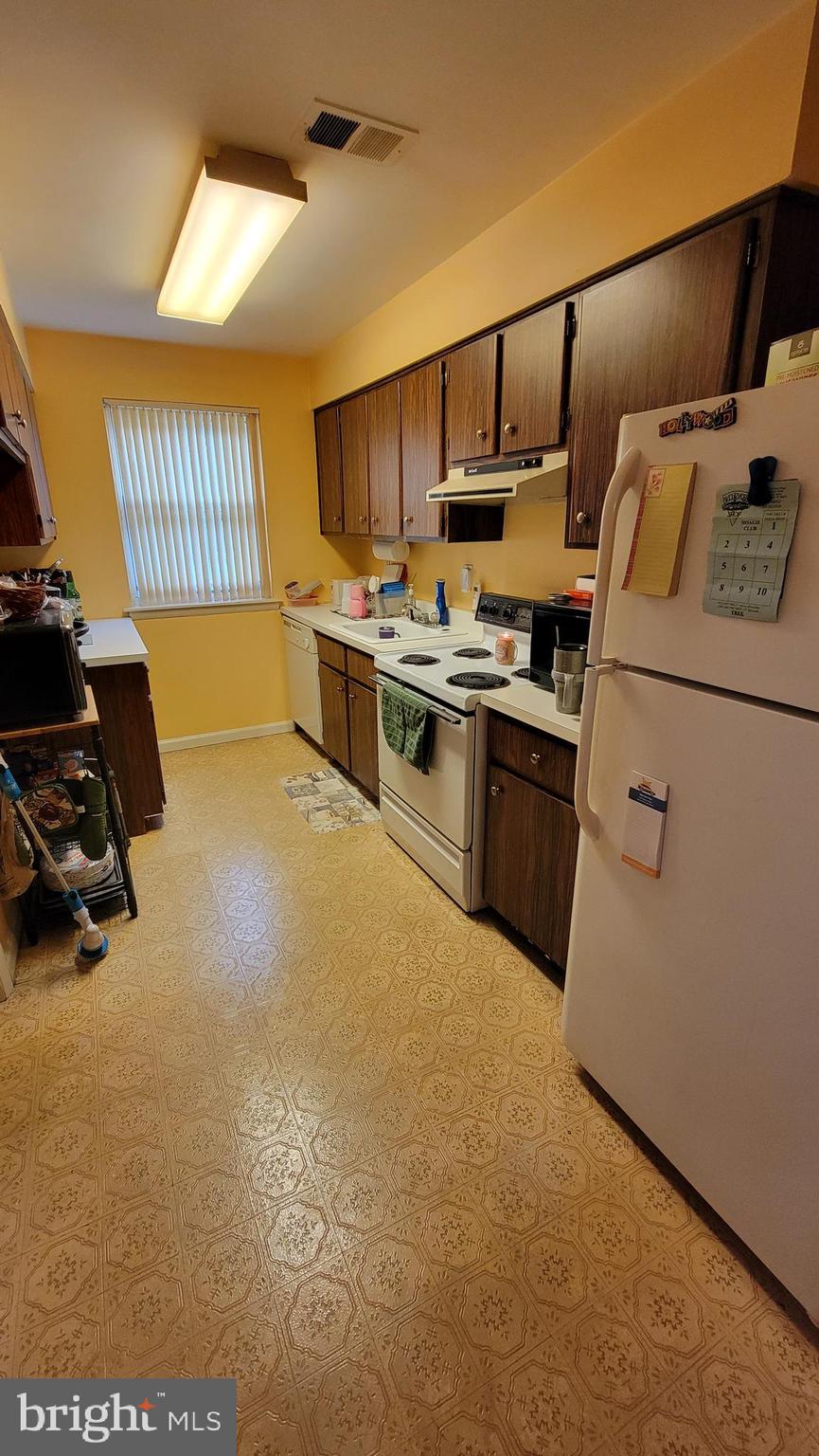 1475 Mt Holly Road, Unit R10 Edgewater Park, NJ 08010 - Photo 12 of 26