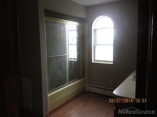435 South Maple Leaf Road Lapeer, MI 48446 - Photo 11 of 14 31198432-10.JPG