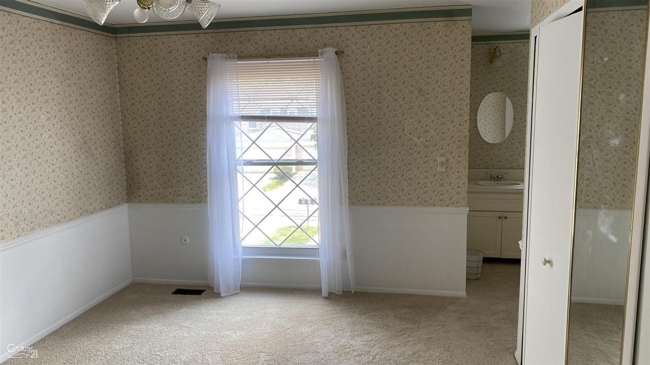 160 Stratford Lane Rochester Hills, MI 48309 - Photo 25 of 54