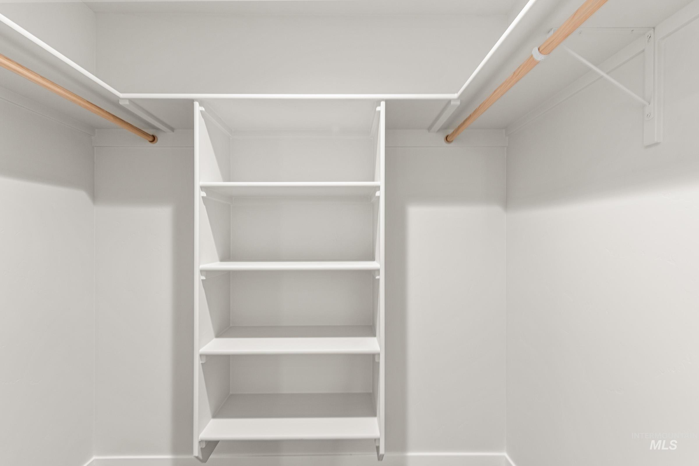 10824 Rutland Street Caldwell, ID 83605 - Photo 16 of 20 View of walk in closet