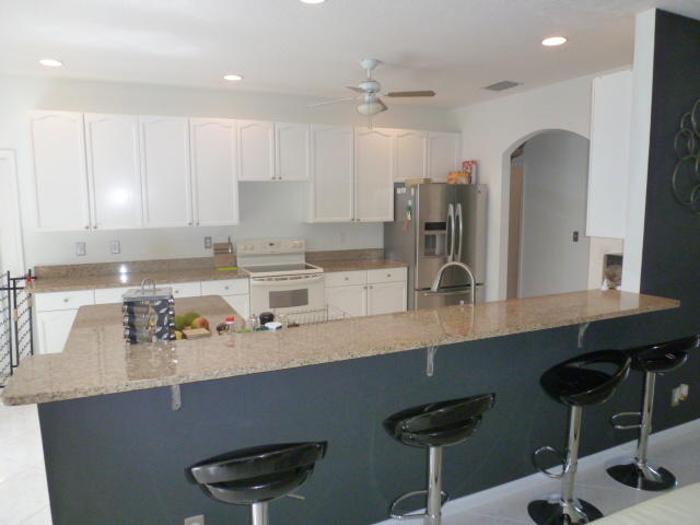 14538 76th Road North Loxahatchee, FL 33470 - Photo 12 of 42 Kitchen