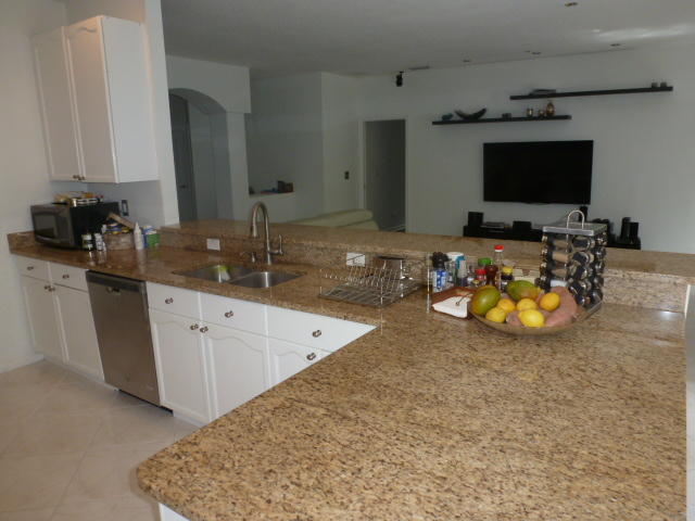 14538 76th Road North Loxahatchee, FL 33470 - Photo 13 of 42 Kitchen