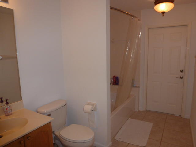 14538 76th Road North Loxahatchee, FL 33470 - Photo 21 of 42 Bathroom 2