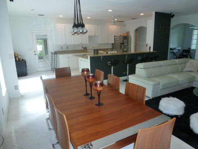 14538 76th Road North Loxahatchee, FL 33470 - Photo 9 of 42 Dining area