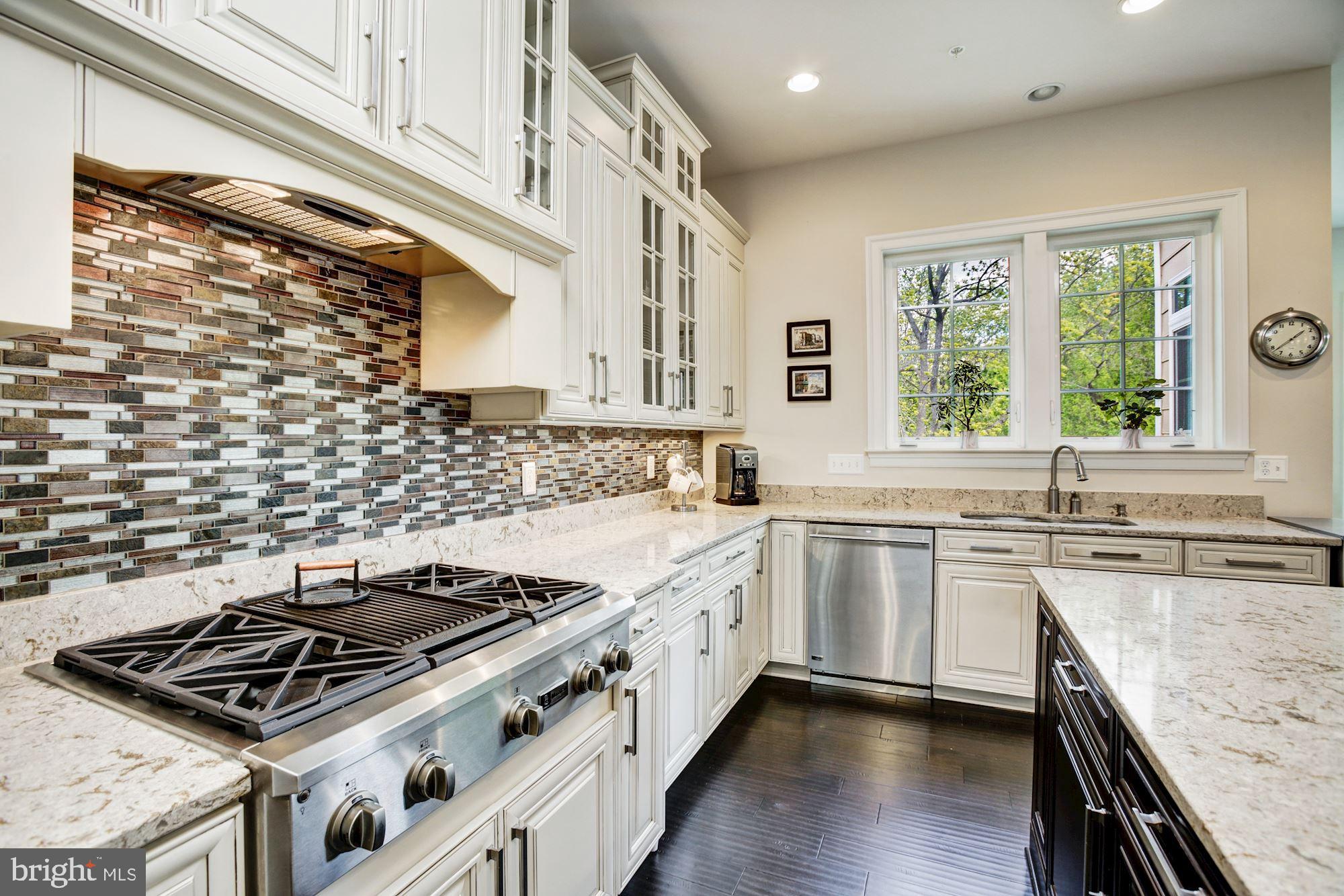 13029 Highgrove Road Highland, MD 20777 - Photo 19 of 71 Back Splash, Cook Station, and Over-mantel Hood