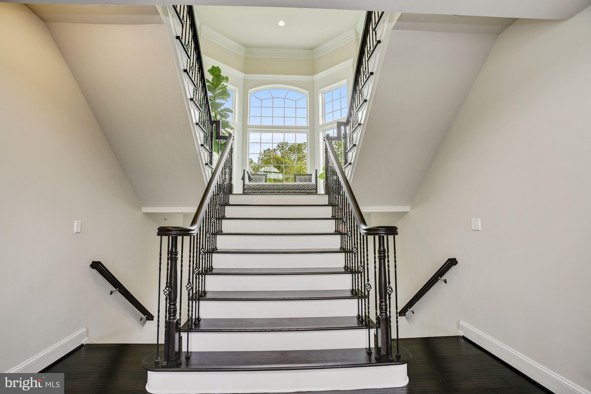 13029 Highgrove Road Highland, MD 20777 - Photo 26 of 71 Dual Up/Down Stair