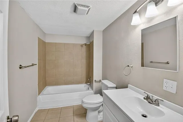 $139,900 | 3906 Windsor Avenue, Kansas City, MO 64123