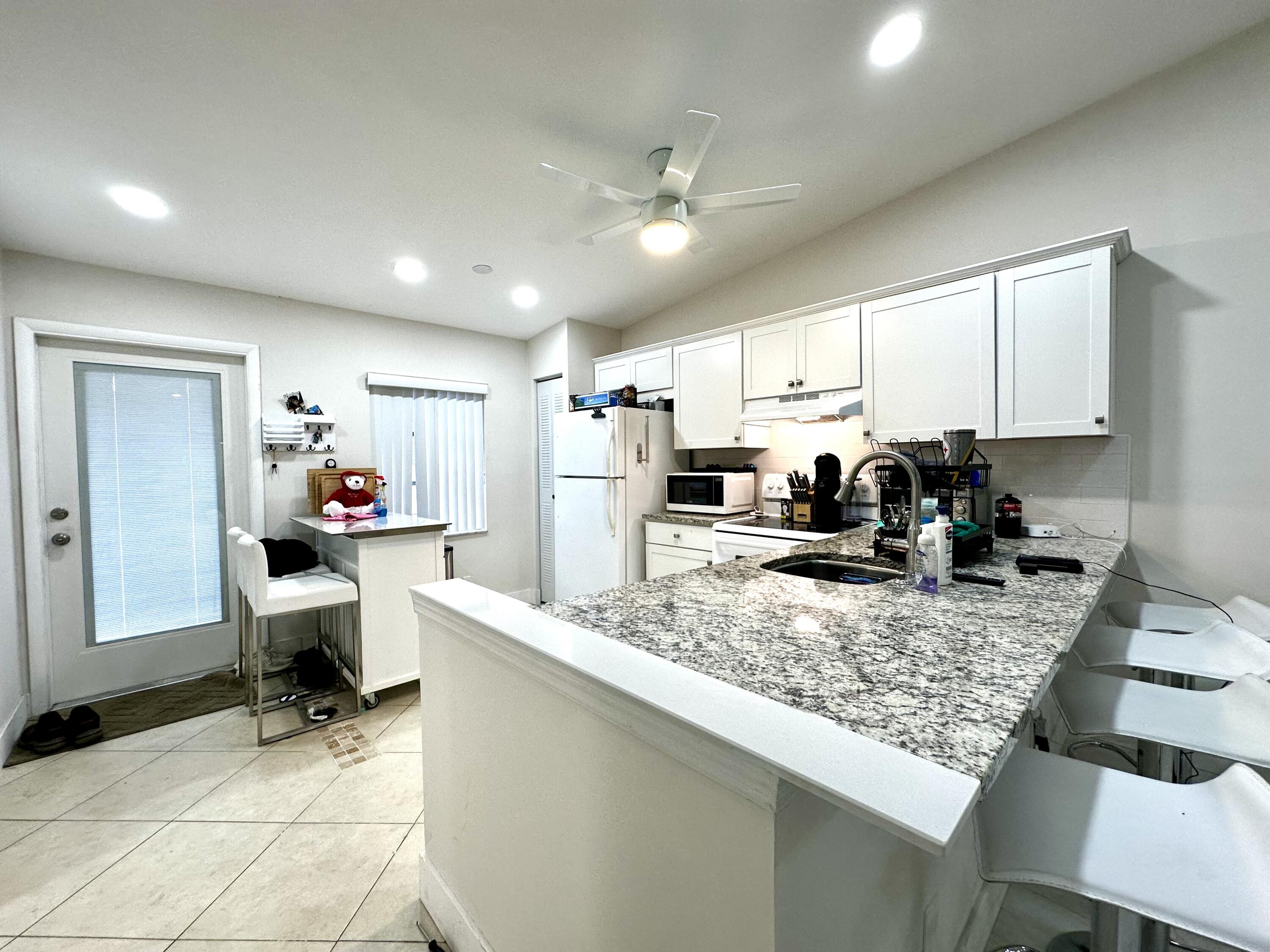 8644 Overset Lane Boca Raton, FL 33496 - Photo 4 of 24 IMG_0775