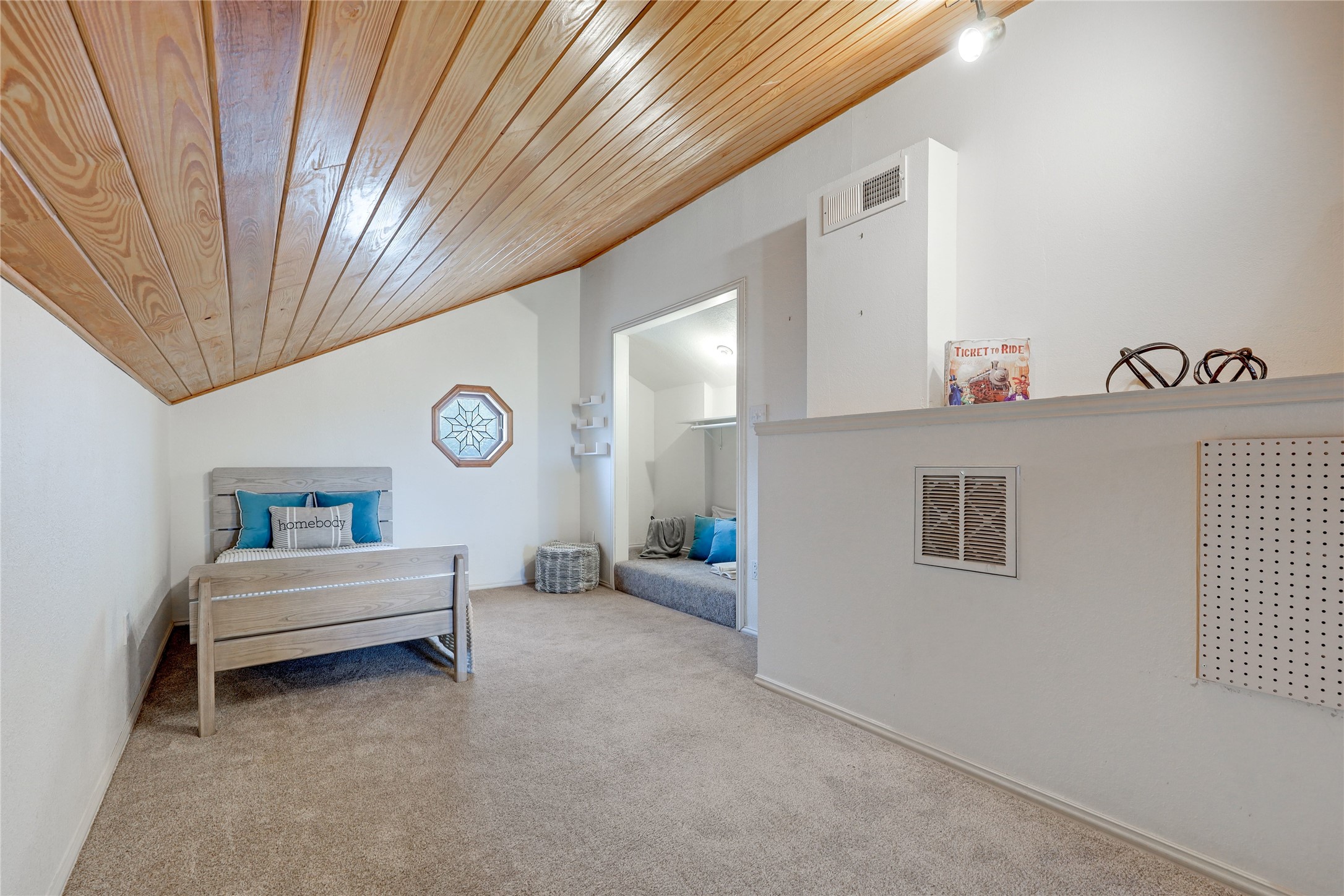 18205 Ridge Road Lago Vista, TX 78645 - Photo 24 of 31 Flex Room - playroom, office, etc.