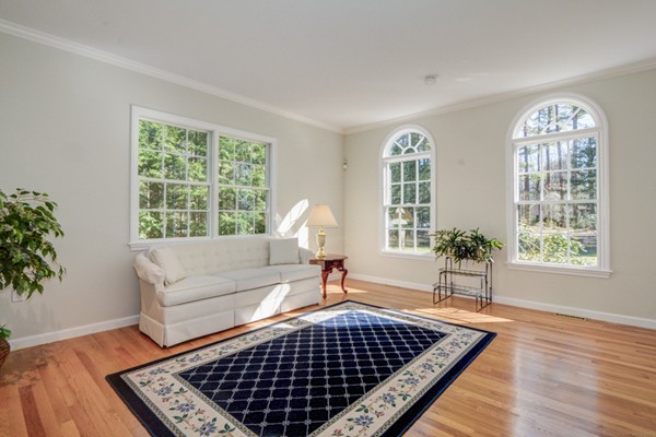 9 Williams Road Wayland, MA 01778 - Photo 4 of 26