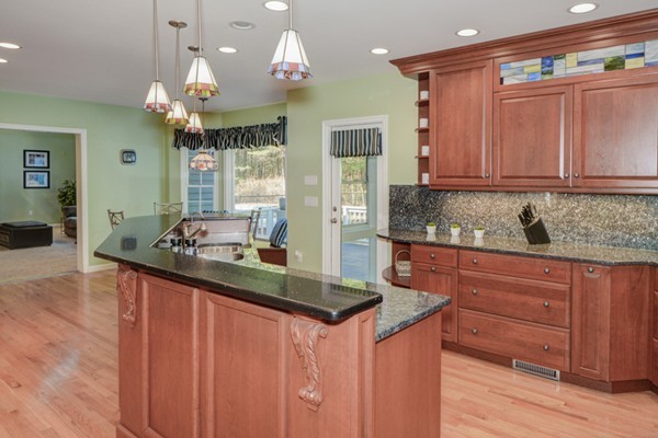 9 Williams Road Wayland, MA 01778 - Photo 8 of 26