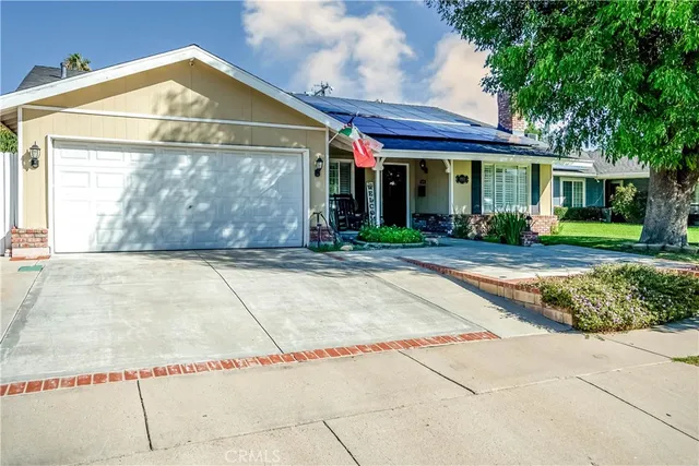 $829,000 | 19631 Fairweather Street, Canyon Country, CA 91351