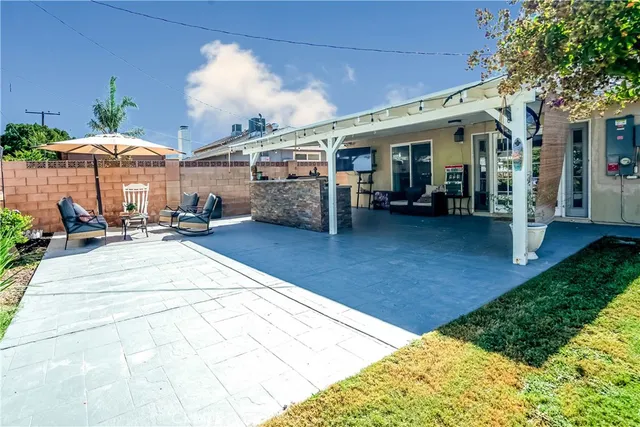 $829,000 | 19631 Fairweather Street, Canyon Country, CA 91351